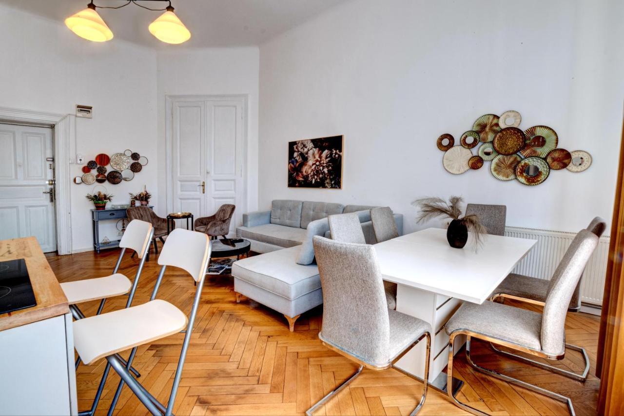 2 Camere, Ultracentral, Calea Victoriei Bucarest